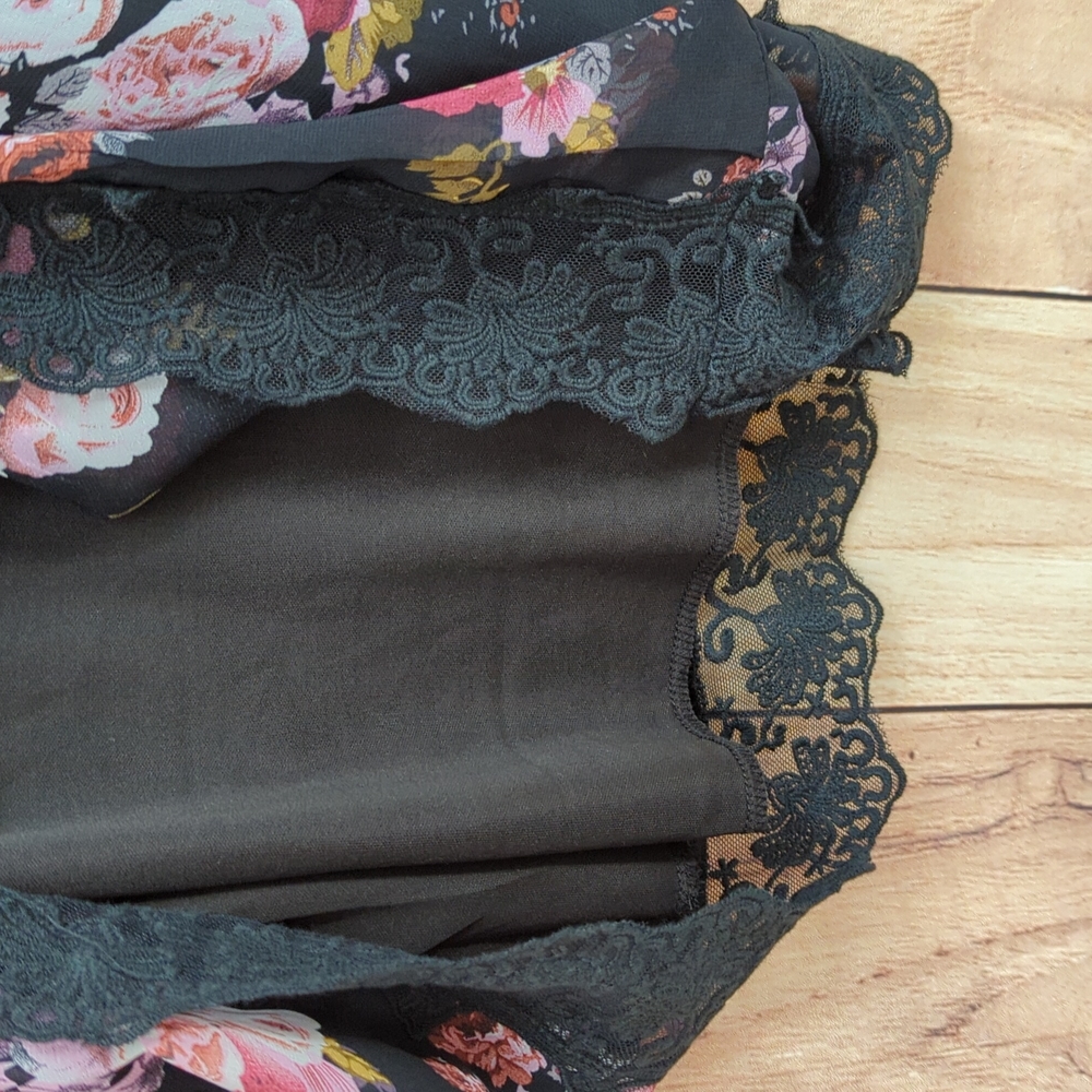 TOBI Black Floral Mini Dress Lace Sz S - Picture 4 of 8